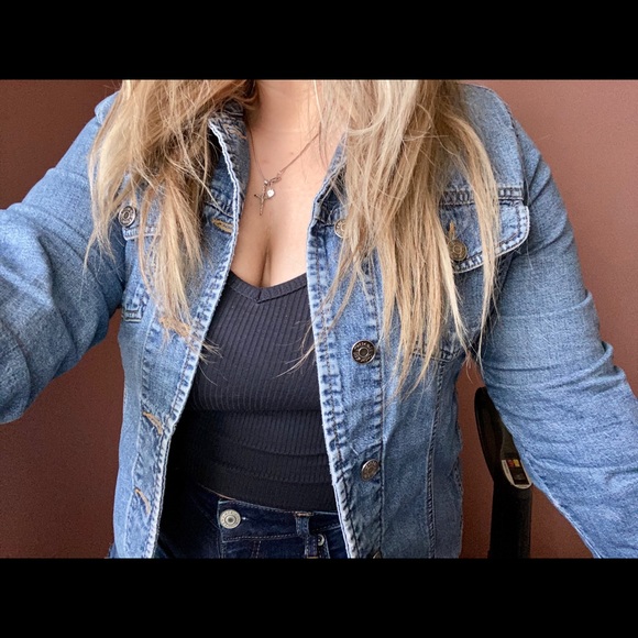 Jean jacket - Picture 2 of 6